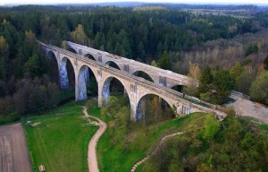 Das Stańczyki-Viadukt , erbaut Anfang des 20. Jahrhunderts Stańczyki-Viadukt